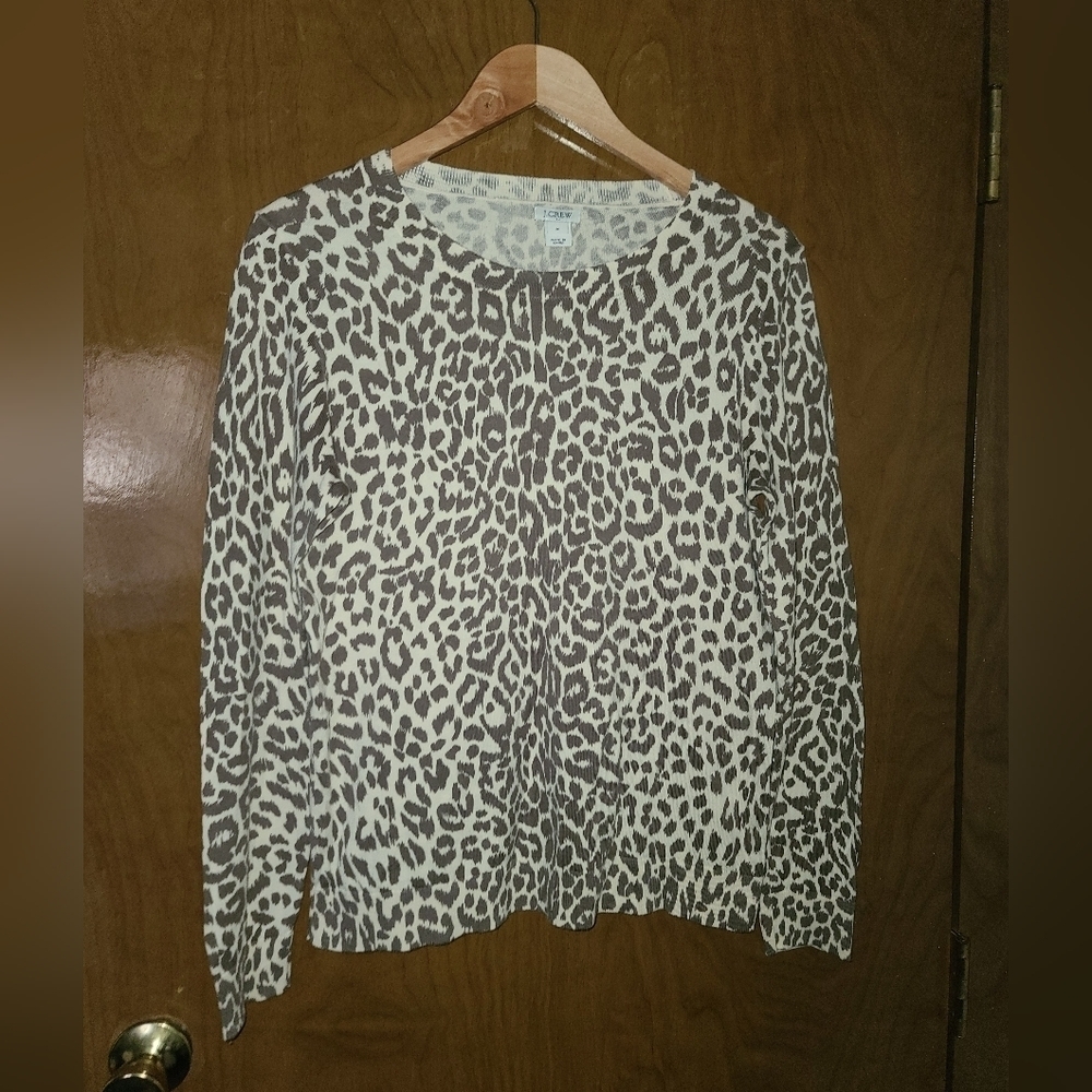 J. Crew Leopard Print Long Sleeve light cotton sweater sz m